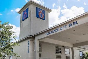 Motel 6 Pasadena, TX image