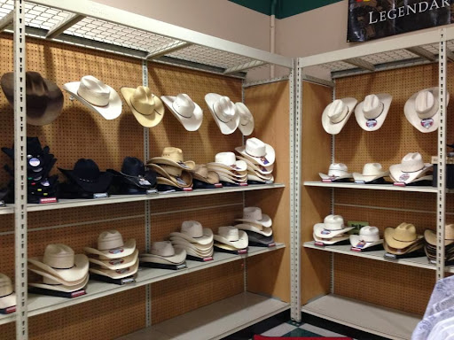 Pet Supply Store «Cherry Valley Feed & Supplies», reviews and photos, 1595 S Bell School Rd, Cherry Valley, IL 61016, USA