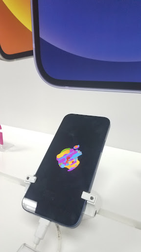 Cell Phone Store «Sprint Store», reviews and photos, 302 Fifth Ave, Pelham, NY 10803, USA