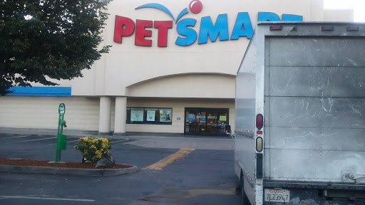 Pet Supply Store «PetSmart», reviews and photos, 9450 SE 82nd Ave, Portland, OR 97086, USA