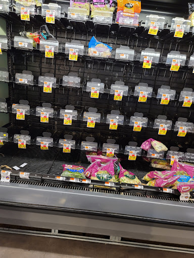 Grocery Store «Stop & Shop», reviews and photos, 105 Alewife Brook Pkwy, Somerville, MA 02144, USA