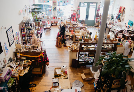 Jewelry Store «Bella Vita Jewelry & Gifts», reviews and photos, 523 S Louisiana St #175, Little Rock, AR 72201, USA