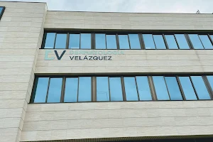 Dermatología Velázquez | Dermatólogo en Majadahonda image