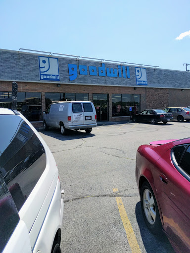 Thrift Store «Goodwill», reviews and photos, 2021 S Reynolds Rd, Toledo, OH 43614, USA
