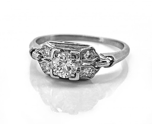 Jewelry Store «Gesner Estate Jewelry», reviews and photos, 1600 W Bay Dr, Largo, FL 33770, USA