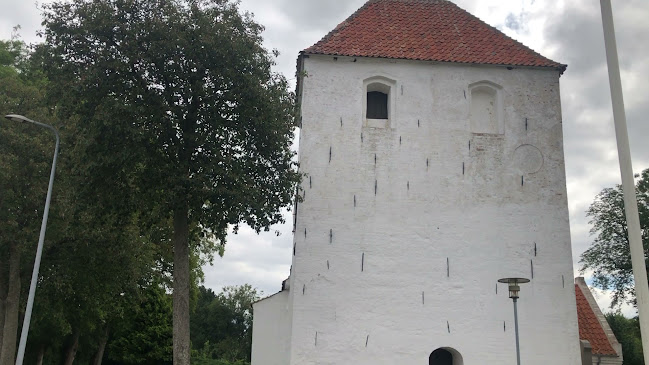 Anmeldelser af Ejlby Kirke i Otterup - Kirke