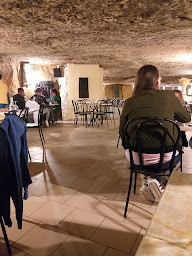 Photo n°73 de La Cave Aux Moines Sarl à Gennes-Val-de-Loire ()