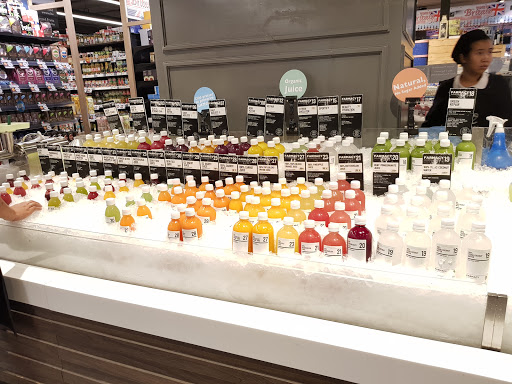 Farmacy By Mad about juice (Branch Central Chidlom)