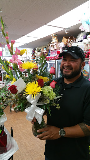 Florist «Roadrunner Florist», reviews and photos, 2007 W Bethany Home Rd, Phoenix, AZ 85015, USA