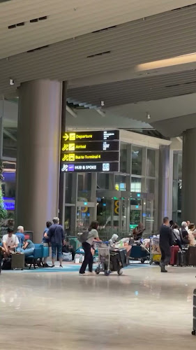 Cheers Changi T2 Departure Hall - Supermarket