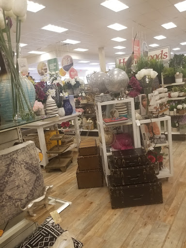 Department Store «Marshalls and HomeGoods», reviews and photos, 265 S Broadway, Salem, NH 03079, USA