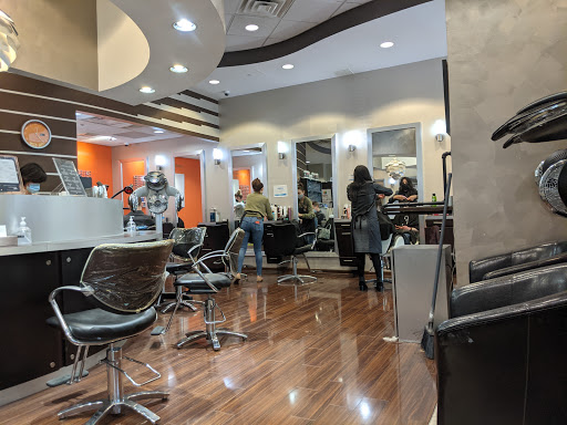 Beauty Salon «Frizzles», reviews and photos, 534 John Carlyle St, Alexandria, VA 22314, USA