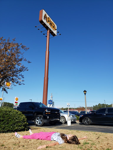 American Restaurant «Cracker Barrel Old Country Store», reviews and photos, 1824 W Lucas St, Florence, SC 29501, USA