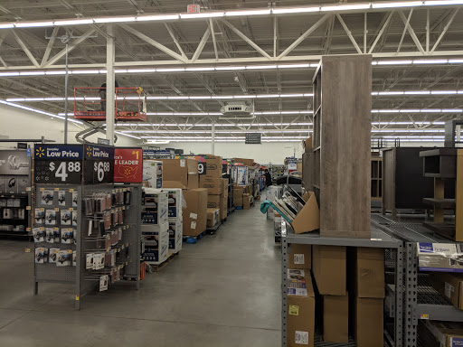 Department Store «Walmart Supercenter», reviews and photos, 638 Quequechan St, Fall River, MA 02721, USA