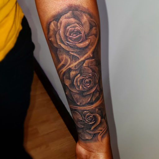 Tattoo Shop «Ride the Needle Tattoo», reviews and photos, 54 W Main St, New Britain, CT 06051, USA