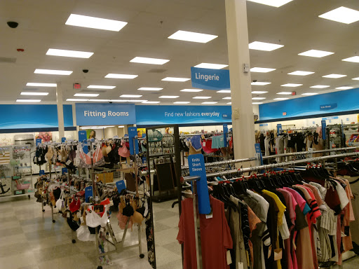 Clothing Store «Ross Dress for Less», reviews and photos, 701 N Milwaukee Ave, Vernon Hills, IL 60061, USA