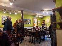 Atmosphère du Restaurant Le Café des Amis à Montbard - n°1