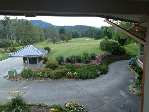 Hotel «Waynesville Inn Golf Resort and Spa», reviews and photos, 176 Country Club Dr, Waynesville, NC 28786, USA
