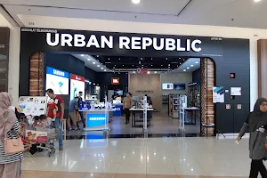 Urban Republic - AEON Bandaraya Melaka image