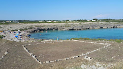Torre Castiglione Beach'in fotoğrafı birden fazla küçük koy ile birlikte