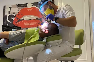 Dental Paradis image