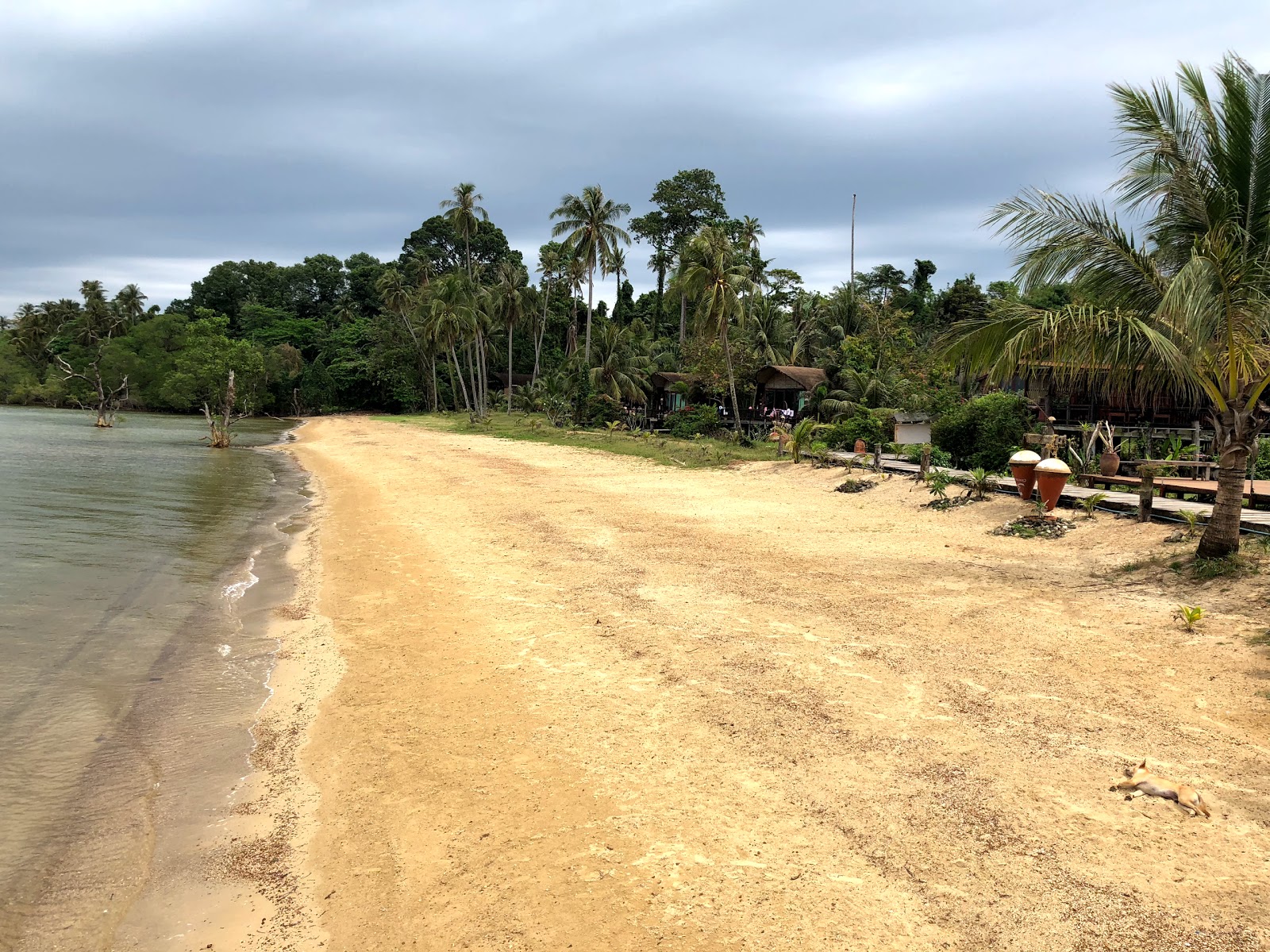 Photo of Ao Tan Beach with bright sand surface