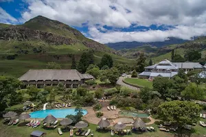 Cathedral Peak Hotel image