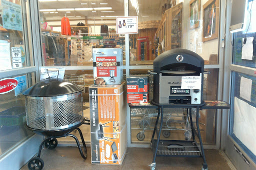 Pet Supply Store «CountryMax - Geneseo», reviews and photos, 4101 Lakeville Rd, Geneseo, NY 14454, USA