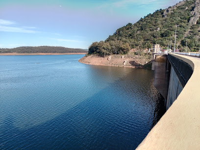Zona de senderismo - Presa del Embalse de Cijara - Pantano de Cijara