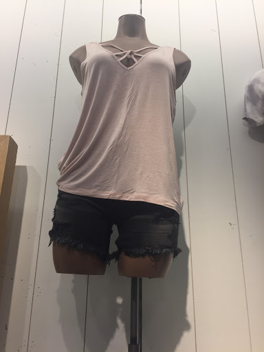 Clothing Store «AEO & Aerie Store», reviews and photos, 11800 W Broad St #2040, Richmond, VA 23233, USA