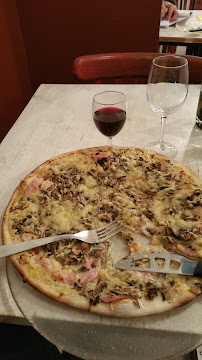 Plats et boissons du Pizzeria Mario's pizza à Bordeaux - n°18