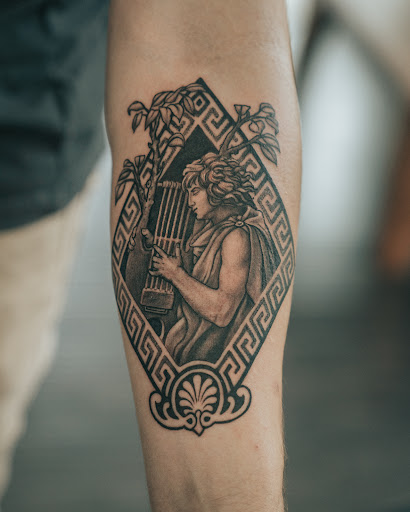 Tattoo Shop «Triple Crown Tattoo Studio LLC», reviews and photos, 2818 Kitsap Way, Bremerton, WA 98312, USA