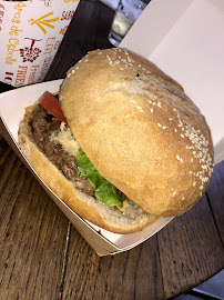 Plats et boissons du Restaurant de hamburgers Doudou Burgers à Les Vans - n°2
