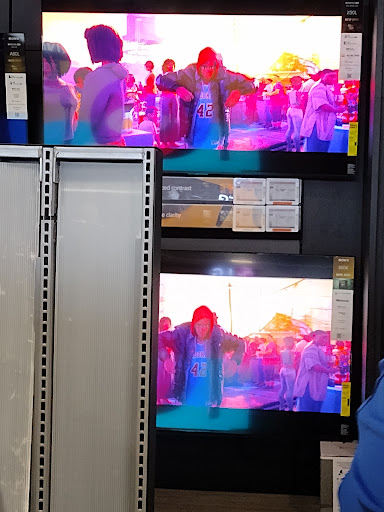 Best Buy image