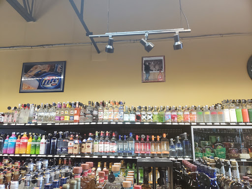 Liquor Store «535 Liquor», reviews and photos, 3260 Vineland Rd, Kissimmee, FL 34746, USA