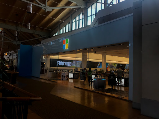 Computer Store «Microsoft Store - Park Meadows Mall», reviews and photos, 8505 Park Meadows Center Dr #2095, Lone Tree, CO 80124, USA