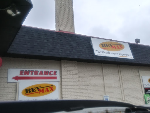 Bev Max Liquors, 296 Wood Ave, Bridgeport, CT 06605, USA, 