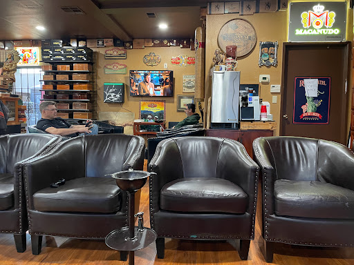 Cigar Shop «CIGAR CLUB», reviews and photos, 1407 Standiford Ave, Modesto, CA 95350, USA