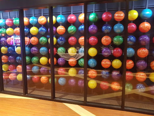 Bowling Alley «Bowlero Buffalo Grove», reviews and photos, 350 McHenry Rd, Buffalo Grove, IL 60089, USA