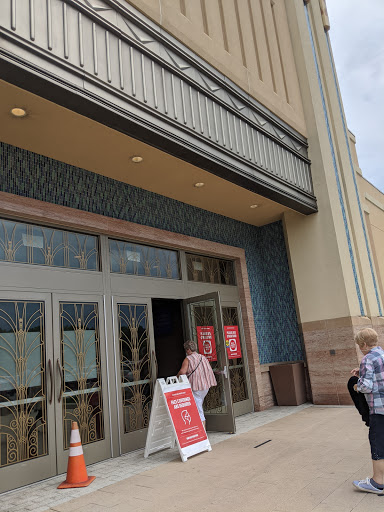 Car Racing Track «Hollywood Gaming at Mahoning Valley Race Course», reviews and photos, 655 N Canfield Niles Rd, Youngstown, OH 44515, USA