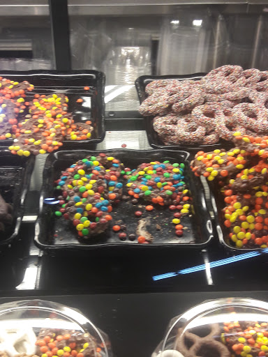 Shopping Mall «Calvert Village Shopping Center», reviews and photos, 198 W Dares Beach Rd, Prince Frederick, MD 20678, USA