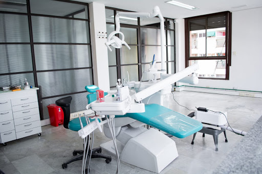 Orthodontic dentists in Rosario