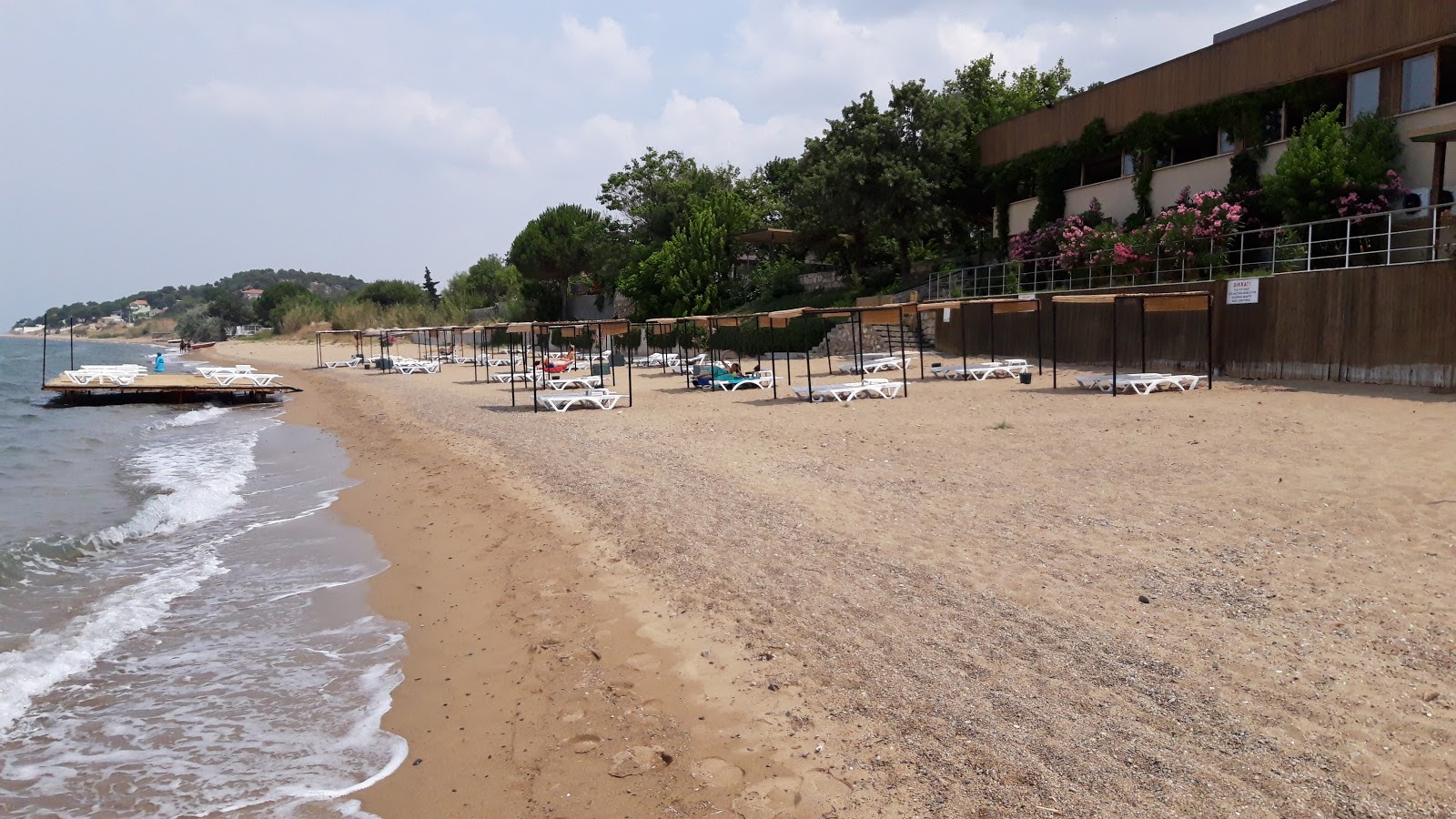 Troas beach'in fotoğrafı düz ve uzun ile birlikte