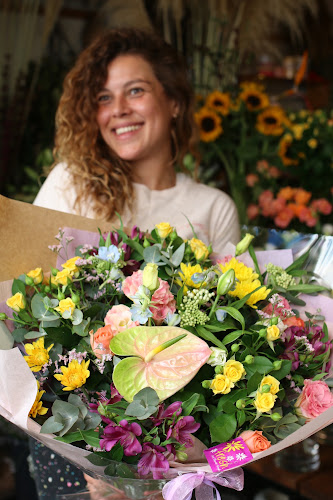 KAMI flowers & gifts - פרחים ומתנות - תל אביב-יפו