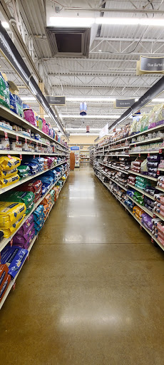 Pet Supply Store «PetSmart», reviews and photos, 8281 Troy Pike, Huber Heights, OH 45424, USA