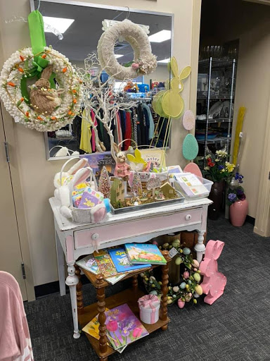 Thrift Store «Grannies Attic», reviews and photos, 1327 E Main, Puyallup, WA 98372, USA