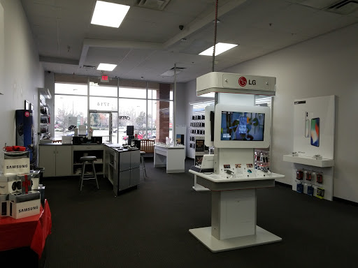 Cell Phone Store «GoWireless Verizon Authorized Retailer», reviews and photos, 1714 Hill Rd N, Pickerington, OH 43147, USA