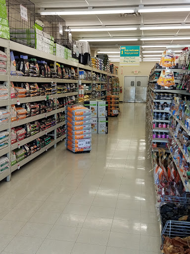 Pet Supply Store «Pet Supplies Plus», reviews and photos, 887 N Lexington-Springmill Rd, Mansfield, OH 44906, USA