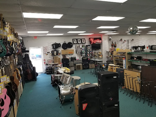 Pawn Shop «First Pawn Jewelry & Loan», reviews and photos, 889 Airport Pulling Rd S, Naples, FL 34104, USA