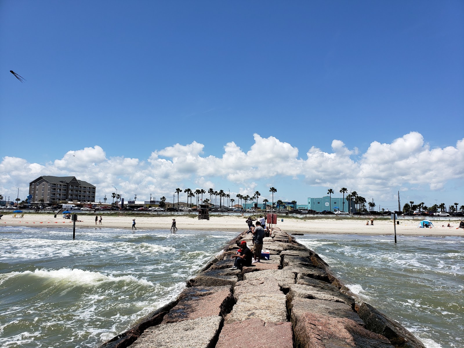 Photo of Galveston beach with very clean level of cleanliness